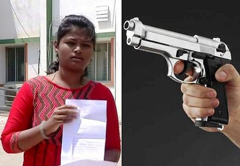 பாலியல் தொல்லையிலிருந்து பாதுகாக்க துப்பாக்கி தேவை: ஆட்சியரிடம் மனு அளித்த சகோதரிகள்