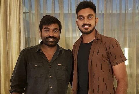 விஜய் சேதுபதியைச் சந்தித்த கிரிக்கெட் வீரர் விஜய் சங்கர்