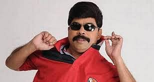 தென் சென்னையில் நிற்கிறேன்: பவர்ஸ்டார் சீனிவாசன் பேட்டி