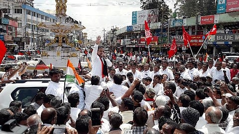 பாஜக வெற்றி பெறும் என்ற கருத்துக் கணிப்பு நாளடைவில் மாறிவிடும்: நீலகிரியில் ஆ.ராசா பிரச்சாரம்