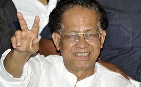 இம்ரான்கானுக்கு காதல் கடிதம் எழுதியவர்தான் மோடி; ஆனால் காங்கிரஸை பாகிஸ்தானில் நிற்கச் சொல்கிறார்கள்:  தருண் கோகாய் கிண்டல்