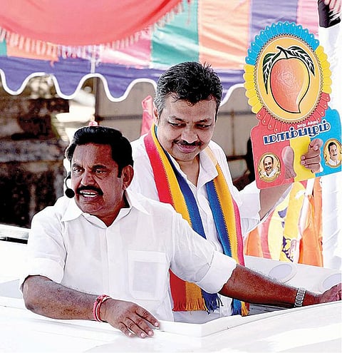வெள்ளத்தில் மக்கள் பாதிக்கப்பட்ட போது﻿ ﻿மீட்பு பணிகளை அதிமுக அரசு சிறப்பாக செய்தது: ﻿சென்னை பிரச்சாரத்தில் முதல்வர் பழனிசாமி பெருமிதம்﻿