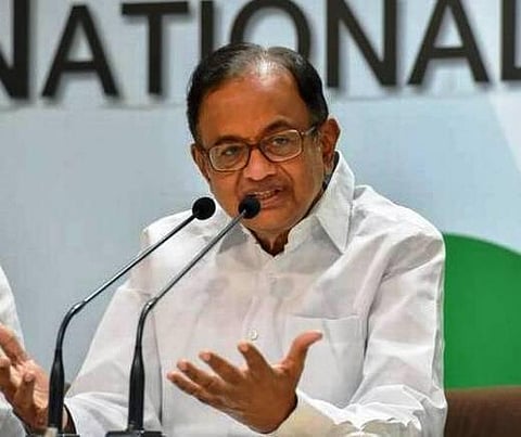 சிவகங்கையில் ‘தலைகாட்டாத’ காங்கிரஸ் தலைகள்﻿: தந்தையை மட்டும் நம்பியிருக்கும் தனயன்﻿