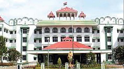 மதுரையில் மக்களவைத் தேர்தலை நிறுத்தக்கோரி சுயேச்சை வேட்பாளர் கே.கே.ரமேஷ் மனு