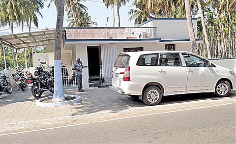 சென்னை, நாமக்கல்லில் அரசு  ஒப்பந்ததாரருக்கு சொந்தமான 7 இடங்களில் வருமானவரி சோதனை: ரூ.13.80 கோடி மற்றும் முக்கிய ஆவணங்கள் சிக்கியதாக தகவல்