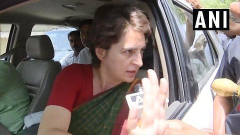 மோடியின் சாதி குறித்து எனக்கு தெரியாது, பிரச்சினைகளை மட்டுமே பேசுகிறேன்:  பிரியங்கா காந்தி பதிலடி