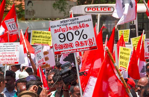 ட்விட்டரில் ட்ரெண்டாகும் #தமிழகவேலைதமிழருக்கே: திருச்சி போராட்டத்தின் எதிரொலி