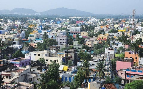 வெறும் சுவர் அல்ல 29: மனையின் விளிம்புவரை வீடு கட்டுவது சரியா?