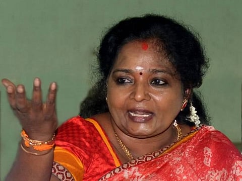 ப.சிதம்பரம் இன்று இந்தி பயன்பாட்டை கண்டிப்பது வேடிக்கை; இந்தி திணிப்பு பொய் பிரச்சாரம் வேண்டாம்: தமிழிசை