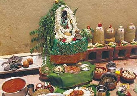 குலம் காக்கும் குலதெய்வ வழிபாடு; பெளர்ணமியில் வழிபட்டால் வம்சம் தழைக்கும்!