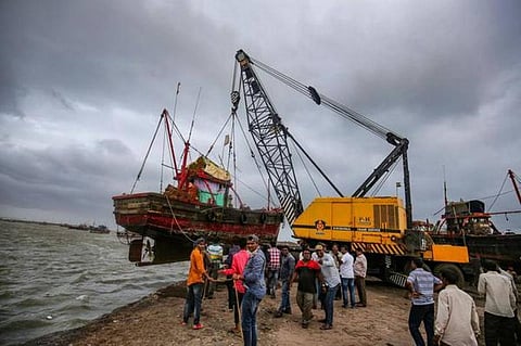 திசை மாறியது ‘வாயு’ புயல்; குஜராத்தில் கரையை கடக்காது: வானிலை ஆய்வு மையம் அறிவிப்பு