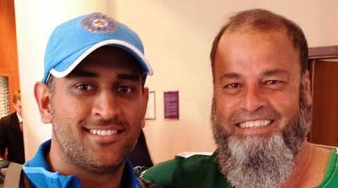 பாகிஸ்தான் ரசிகருக்கு 9 ஆண்டுகளாக டிக்கெட் வாங்கிக் கொடுக்கும் தோனி: இந்தியாவை ஆதரிக்கும் வித்தியாசமான ரசிகர்