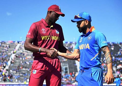 இந்திய அணி டாஸ் வென்றது: மே.இ.தீவுகள் அணியில் 2 மாற்றங்கள்: ஆடுகளம் எப்படி?