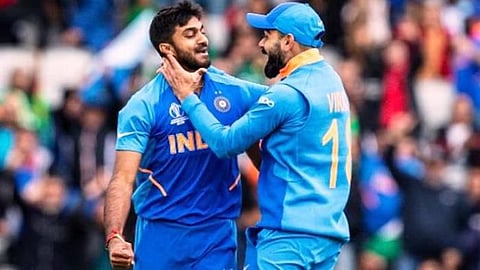 பும்ரா வீசிய யார்கரால் மீண்டும் காயம்:உலகக் கோப்பையில் இருந்து தமிழக வீரர் விஜய் சங்கர் விலகல்: புதிய வீரர் யார்?