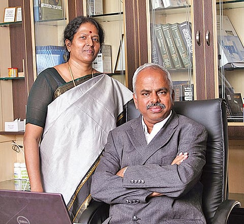 தகுதியை உயர்த்தி கொள்வதே வெற்றிக்கு வழி!- 
`தைரோகேர்’ வேலுமணியின் வெற்றி ரகசியம்