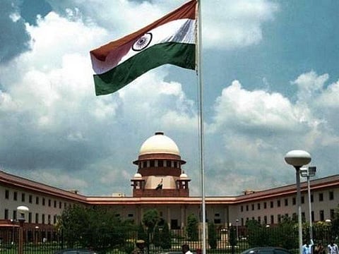 கர்நாடக சபாநாயகருக்கு எதிராக அதிருப்தி எம்எல்ஏக்கள் உச்ச நீதிமன்றத்தில் மனு: நாளை விசாரணை