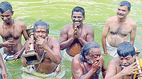 அமைதியாக நடைபெற்ற நெல்லையப்பர் தேரோட்டம்: போலீஸாரின் நடவடிக்கைகளுக்கு பக்தர்கள் பாராட்டு