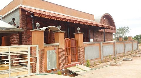 கட்டிடக் கலை காக்கும் அய்யனார்