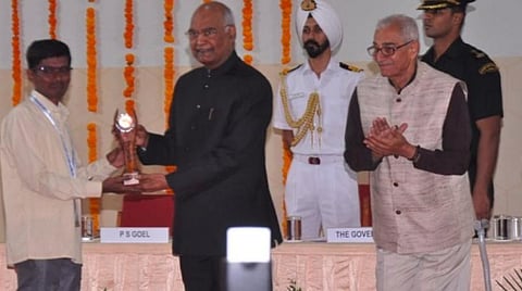 கலாம் ஊக்குவித்த கிராமத்து விஞ்ஞானி.. அரசு உதவிக்காக காத்திருப்பு: 'டாய்லட் கட்டிலை' உருவாக்கிய சரவணமுத்துவின் கதை இது..
