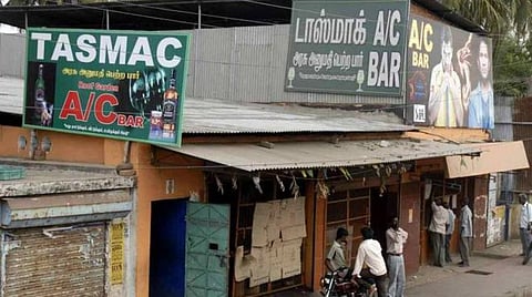 பிளாஸ்டிக் தடையை முறையாக கடைபிடிக்காத மதுக்கூடங்கள்﻿﻿: ﻿நடவடிக்கை எடுக்க முடியாமல் அதிகாரிகள் திணறல்﻿﻿