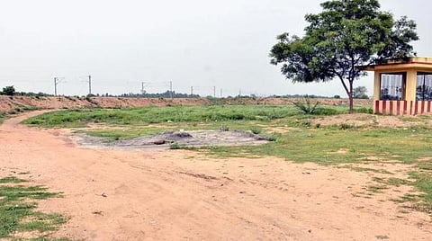சிவகங்கையில் ஆக்கிரமிப்புக்கு முடிவு கட்டி நீர் சேமிப்பை அதிகரிக்க பிறை வடிவ கண்மாய்களை முழு நிலவு போன்று மாற்றும் முன்னோடி திட்டம்