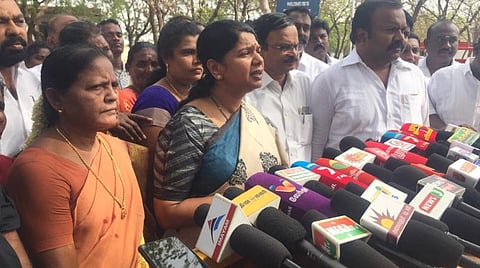 தமிழகத்தில் ஒரு தொகுதியிலாவது வெற்றி பெற்றுவிட்டு திமுகவை விமர்சிக்க வேண்டும்: தமிழிசைக்கு கனிமொழி பதிலடி