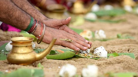 மகாளய பட்சத்தில் தினமும் தர்ப்பணம்; தினமும் தானம்! 