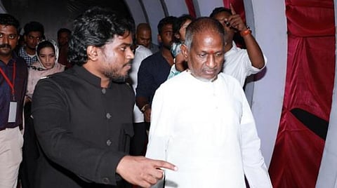 முதன்முறையாக அப்பாவுடன் இணைந்து பணியாற்றுகிறேன்: யுவன் நெகிழ்ச்சி