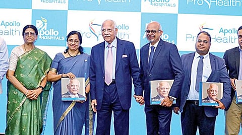 ஆரோக்கியமாக வாழ்வதற்கான ‘புரோஹெல்த்’ என்ற விரிவான உடல் நல சுகாதார மேலாண்மை திட்டத்தை அப்போலோ மருத்துவமனைகள் குழுமத் தலைவர் டாக்டர் பிரதாப் சி ரெட்டி சென்னையில் நேற்று தொடங்கி வைத்தார்.