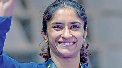 உலக மல்யுத்த சாம்பியன்ஷிப் பதக்க சுற்று வாய்ப்பில் வினேஷ் போகத், சீமா