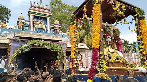 ஆஸ்திரேலியாவில் இருந்து மீட்கப்பட்ட நடராஜர் சிலை கல்லிடைக்குறிச்சி கோயிலில் ஒப்படைப்பு: மேளதாளம் முழங்க பக்தர்கள் உற்சாக வரவேற்பு