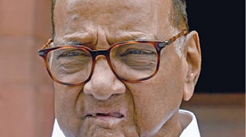 கூட்டுறவு வங்கி முறைகேடு: தேசியவாத காங்கிரஸ் தலைவர் சரத் பவார் மீது வழக்கு பதிவு
