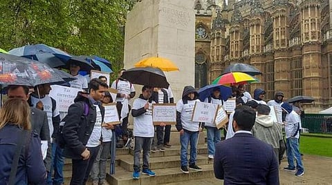 விசா சீர்திருத்தத்திலிருந்து இந்தியாவை விலக்குவதற்கு சென்ற ஆண்டு எதிர்ப்பு தெரிவித்த இந்திய மாணவர்கள் | கோப்புப் படம்