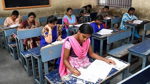 டிஎன்பிஎஸ்சி புதிய பாடத்திட்டம் - இந்த மாற்றம் வரவேற்கத்தக்கதா..? 