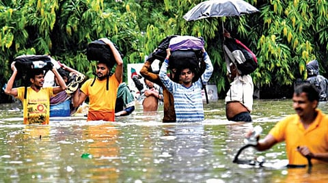 ஒருபுறம் வெள்ளம் மறுபுறம் வறட்சி: தத்தளிக்கும் பிஹார்!