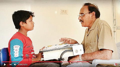 கரும்பலகைக்கு அப்பால்: கற்பித்தலில் மலர்தல்
