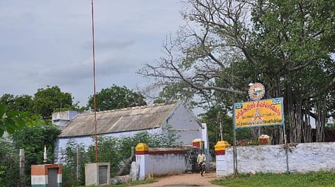 ''காந்தி சிலை வைக்க காசில்லை!'' - கண்டுகொள்ளப்படாத திருச்செங்கோடு காந்தி ஆசிரமம்