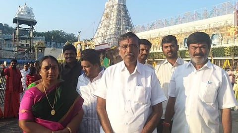 பொறியியல் படிப்புக்கு கீதை கட்டாயம் இல்லை: அமைச்சர் கே.பி.அன்பழகன்