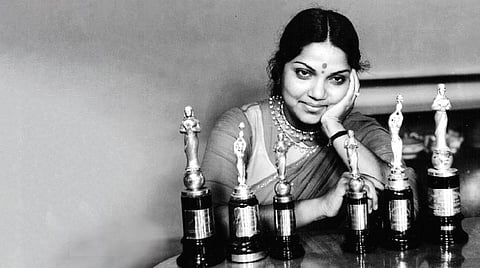 தரைக்கு வந்த தாரகை 33: எழுத்தின் மீது காதல்!