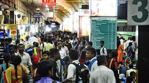 தீபாவளிக்கு சொந்த ஊருக்கு செல்ல அரசு விரைவு பேருந்துகளில் 51,208 பேர் டிக்கெட் முன்பதிவு
