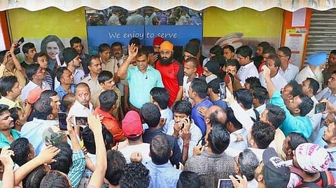 பிஎம்சி வங்கி மோசடி: மற்றொரு வாடிக்கையாளர் தற்கொலை; டெபாசிட் செய்த ஓய்வூதியதாரர்கள் தவிப்பு
