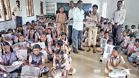 தனித்திறனை வளர்த்துக் கொள்ளுங்கள்: மாணவர்களுக்கு மாவட்டக் கல்வி அலுவலர் அறிவுரை
