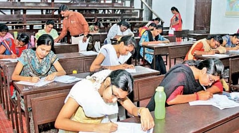 குரூப் 2, 2ஏ தேர்வுகளில் மீண்டும் மாற்றம்: தமிழக மாணவர்களுக்கு நன்மை பயக்கும் என டிஎன்பிஎஸ்சி தகவல்