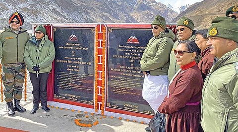 உலகின் மிக உயரமான போர்க்களமான சியாச்சின் பனிமலை பகுதி சுற்றுலா பயணிகளுக்காக திறப்பு: மத்திய அமைச்சர் ராஜ்நாத் சிங் அறிவிப்பு
