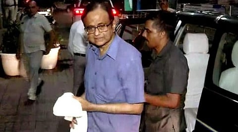 மருத்துவமனைக்கு அழைத்துச் செல்லப்பட்ட ப.சிதம்பரம்