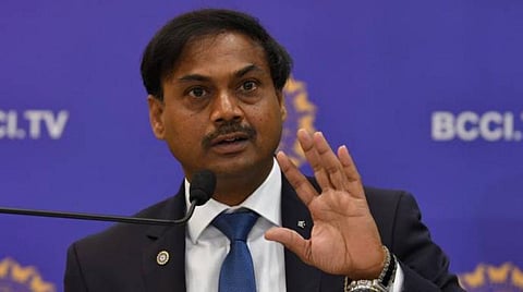 அனுஷ்கா சர்மாவுக்கு தேநீர் அளித்த தேர்வுக்குழு உறுப்பினர்: பரூக் இன்ஜினியர் கருத்தால் எம்.எஸ்.கே. பிரசாத் கொதிப்பு