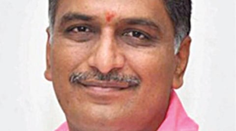 தெலங்கானாவில் விழாவுக்கு தாமதமாக வந்ததால் தனக்கு தானே ரூ.50 லட்சம் அபராதம் விதித்துக் கொண்ட அமைச்சர்