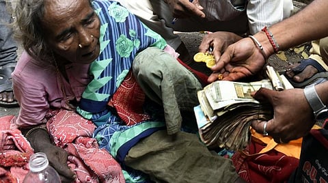 மூதாட்டி பருவதாம்பாளிடம் இருந்த பணம்