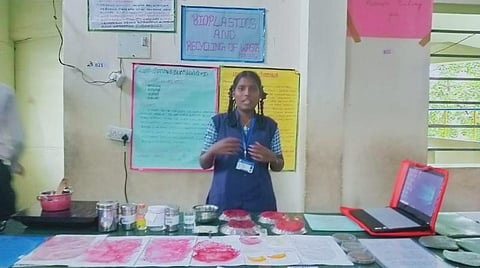 பிளாஸ்டிக் பொருட்களுக்கு மாற்றாக ‘பயோ பிளாஸ்டிக்’- பள்ளி மாணவிக்கு முதல் பரிசு; தேசிய அறிவியல் போட்டிக்கு தேர்வு