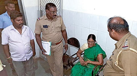 பெண்ணை தாக்கியதாக﻿ ﻿சிதம்பரம் கோயில் தீட்சிதர் மீது 3 பிரிவுகளில் வழக்கு பதிவு﻿